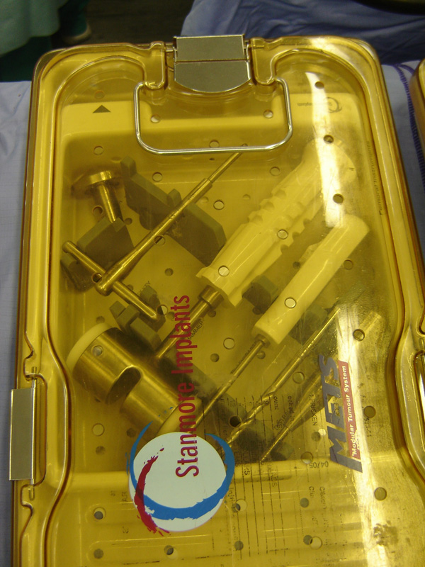 Instrument tray
